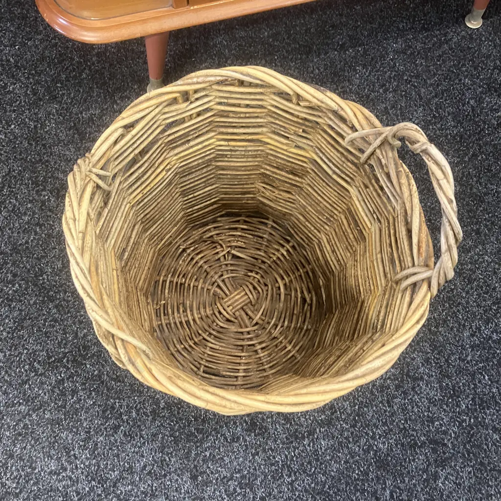 Vintage Wicker Basket With 2 Handles. 47 x 34cm Image 1++