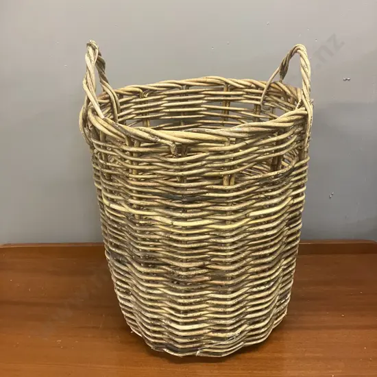 Vintage Wicker Basket With 2 Handles. 47 x 34cm