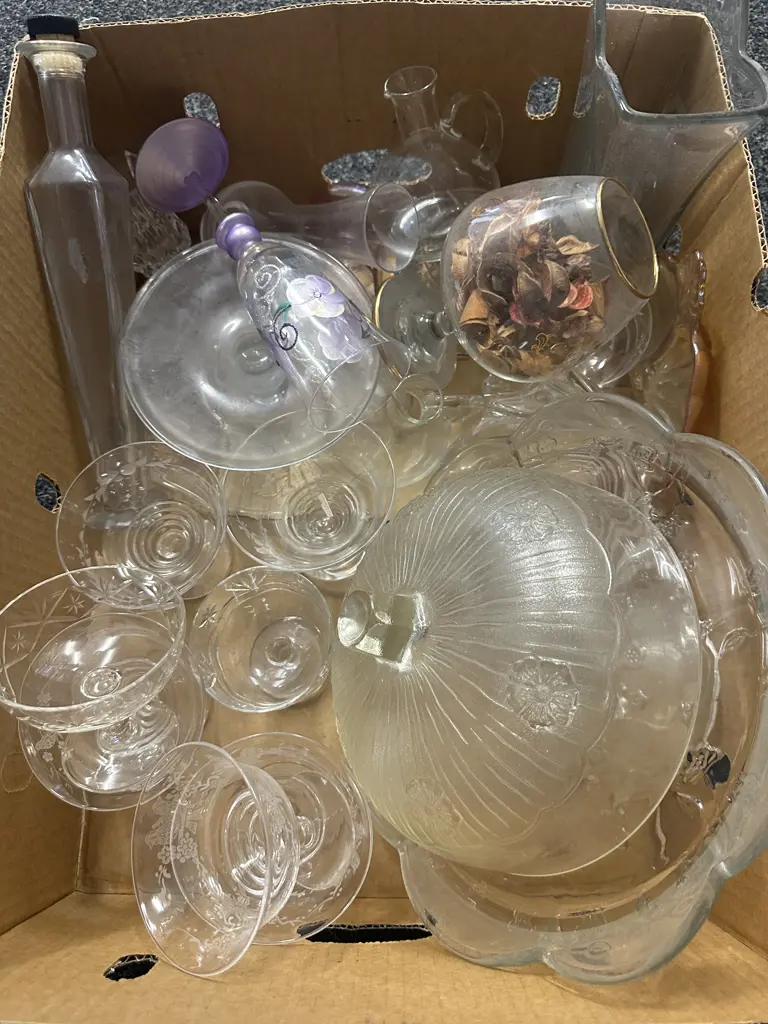 Box Lot Assorted Glassware Image 1++