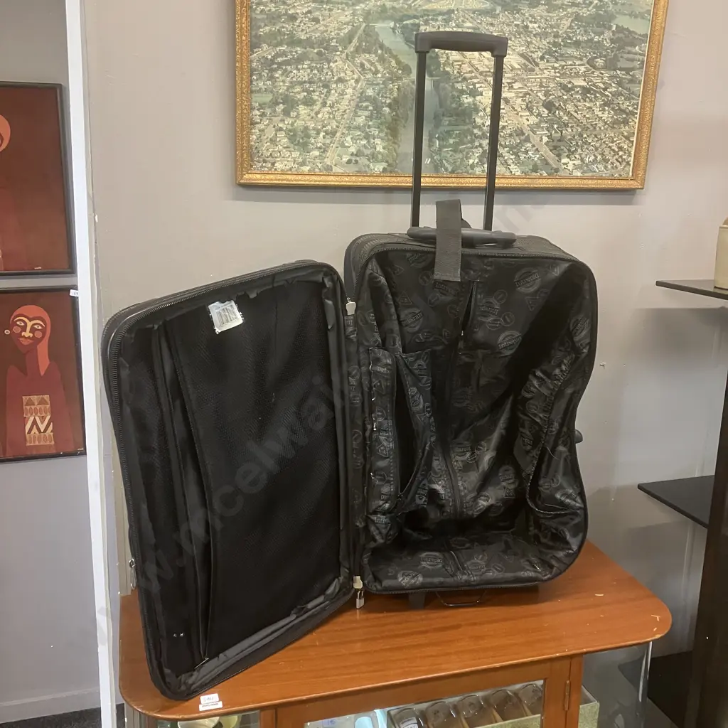 Intrepid Rolling Luggage 56cm Burgundy With duffle&co Duffle Bag Image 1++