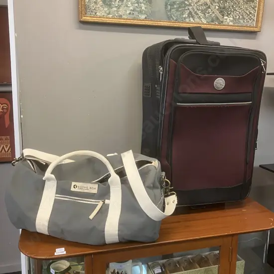 Intrepid Rolling Luggage 56cm Burgundy With duffle&co Duffle Bag