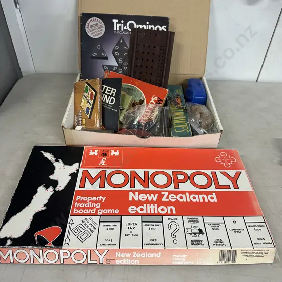Vintage Game Including Monopoly, Dominos Etc