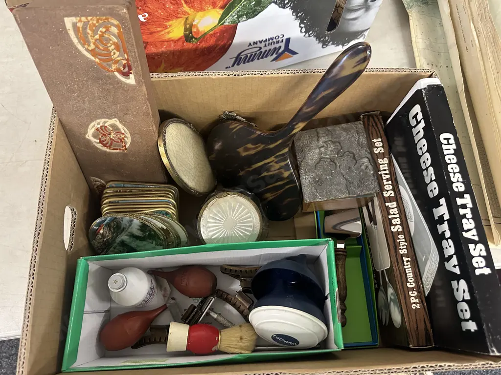Box Lot Of Vintage Items Including Hand Mirror, Shaving Items Etc Image 1++