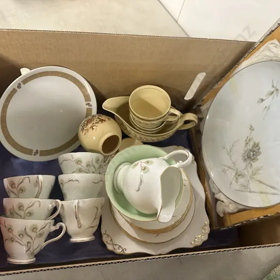  Box Lot Of Part Set Tusan Teaware, Noritake Air New Zealand Plate Etc