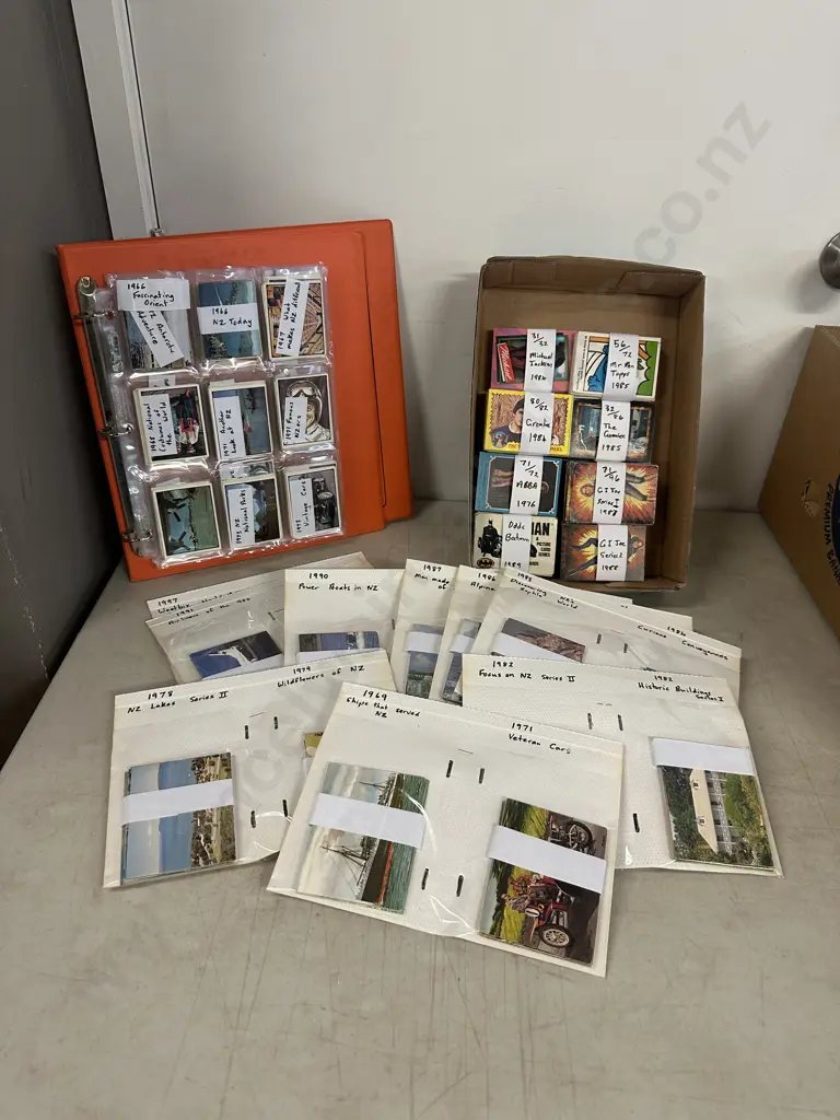 Assorted Vintage Collectors Cards Image 1++