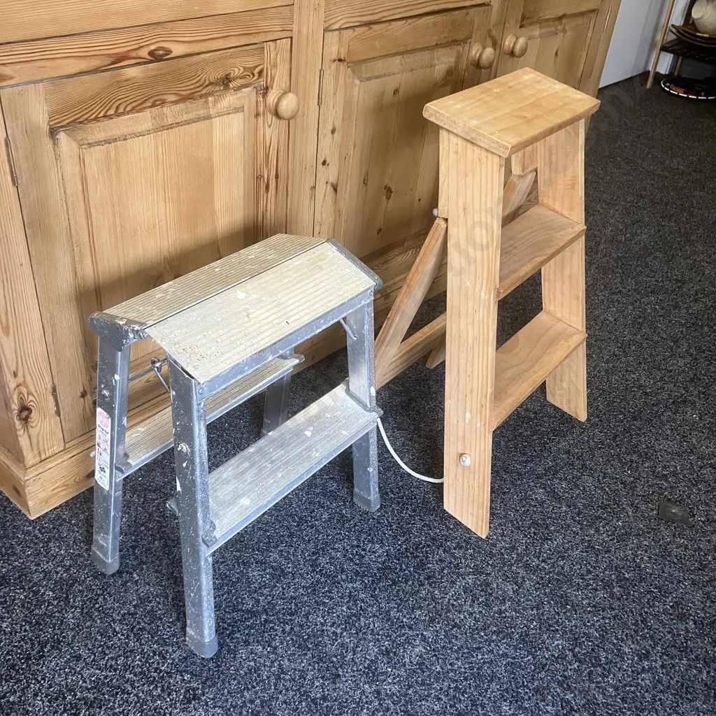 Hailo Step-Ke 2 Step & 67cm Wooden Stepladder Image 1++