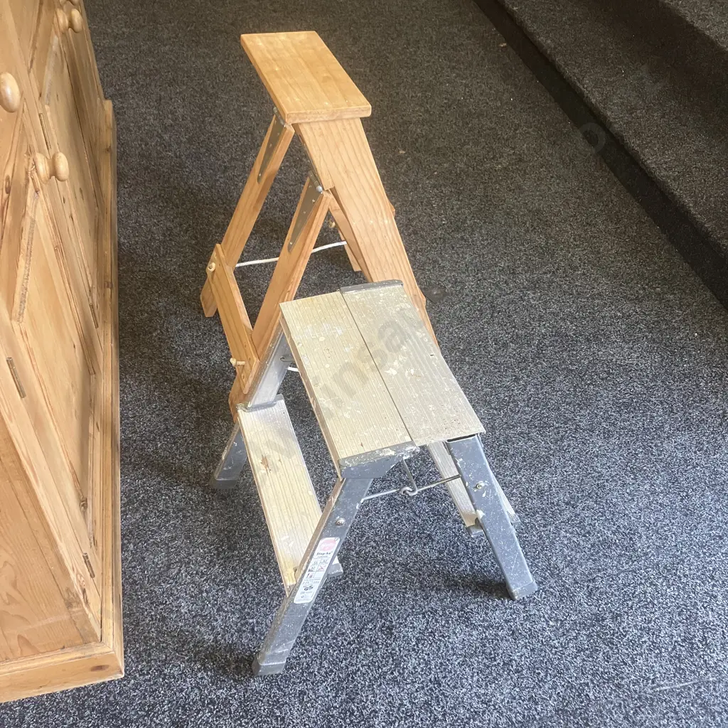 Hailo Step-Ke 2 Step & 67cm Wooden Stepladder Image 1++