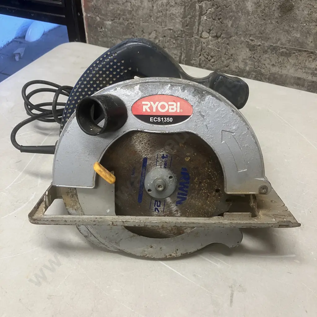 Ryobi ECS1350 Circular Saw Image 1++