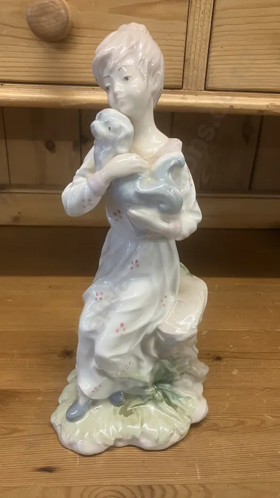 Rare Nadal Porcelain Figurine Lady With a Dog, Spain. H30cm Image 1++