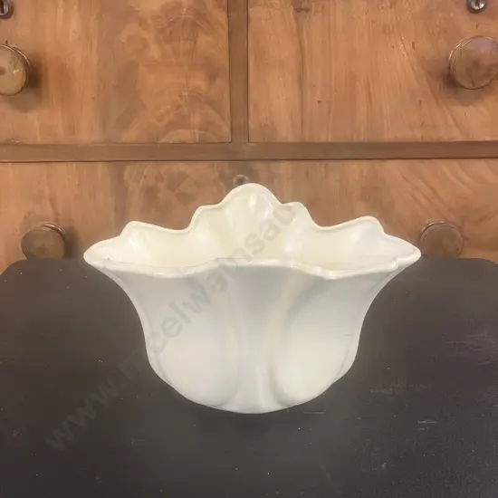 Crown Lynn Potteries Tall Trough Vase With Flaring Sides Shape 44, White Slip-Cast Ceramic c1948-55. H15.5 W26.5 D15.5cm