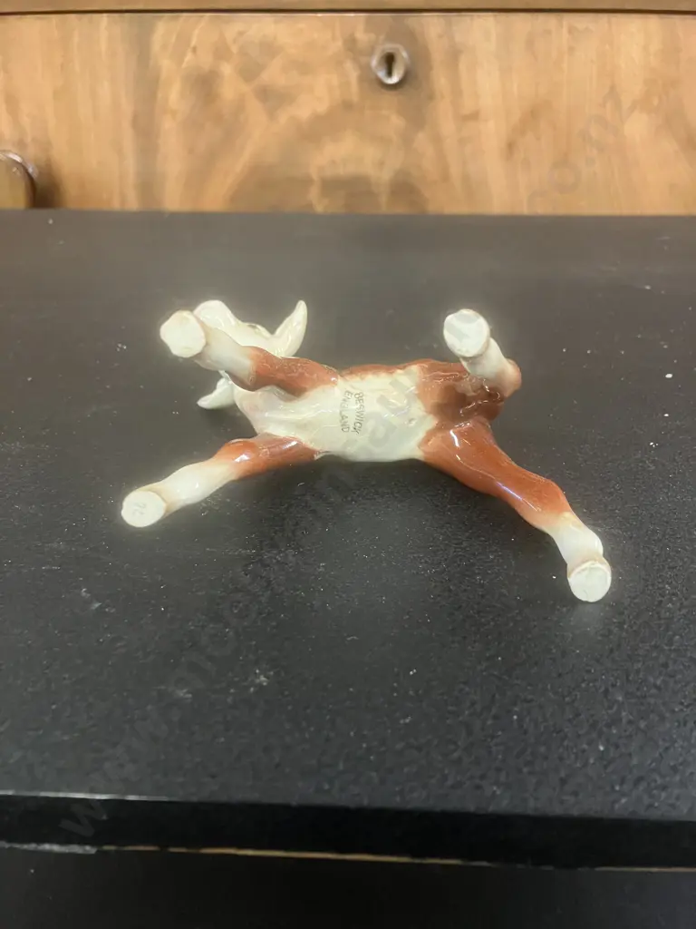 Rare Beswick Hereford Calf No. 901B, Discontinued 1957. H9.5cm Image 1++