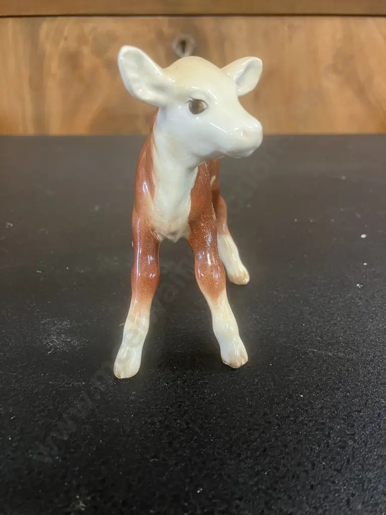 Rare Beswick Hereford Calf No. 901B, Discontinued 1957. H9.5cm Image 1++