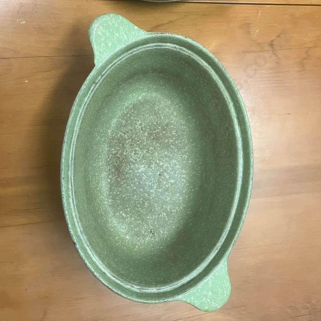 Vintage Radiation ware / Ranzware  New Zealand Made Enamelled Cast Iron Lidded Oval Casserole Dish Image 1++