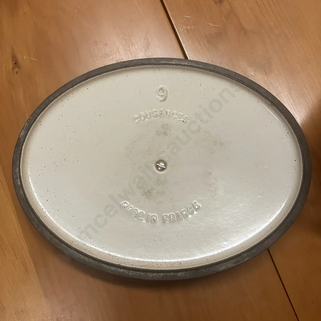 Vintage 1950's Cousances Le Creuset #9, Enamel Cast Iron 2.75 QT Oval Dutch Oven, Flame Orange, France Image 1++