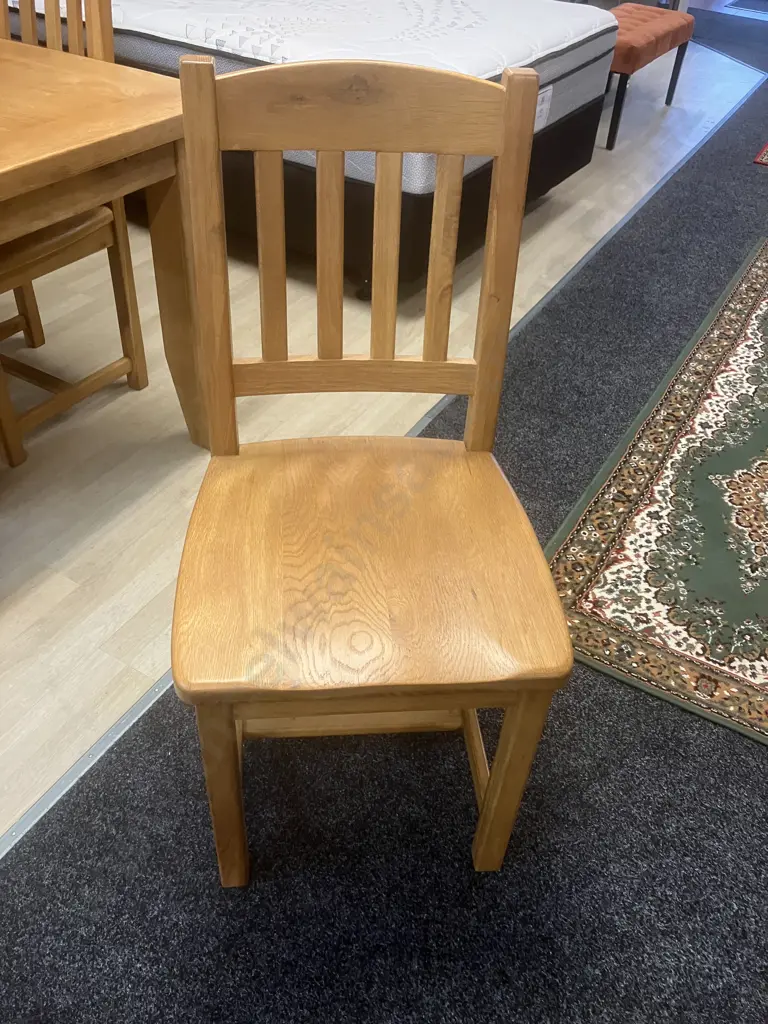 Early Settler Oak Hill Extension Dining Table With Six Early Settler Oak Hill Dining Chairs. H79 W180 D90cm Image 1++