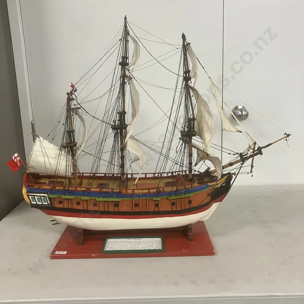 H.M.S. Resolution Wooden Model  - Captain James Cooks' Second and Third Expedition to the Pacific. L86cm Image 1++