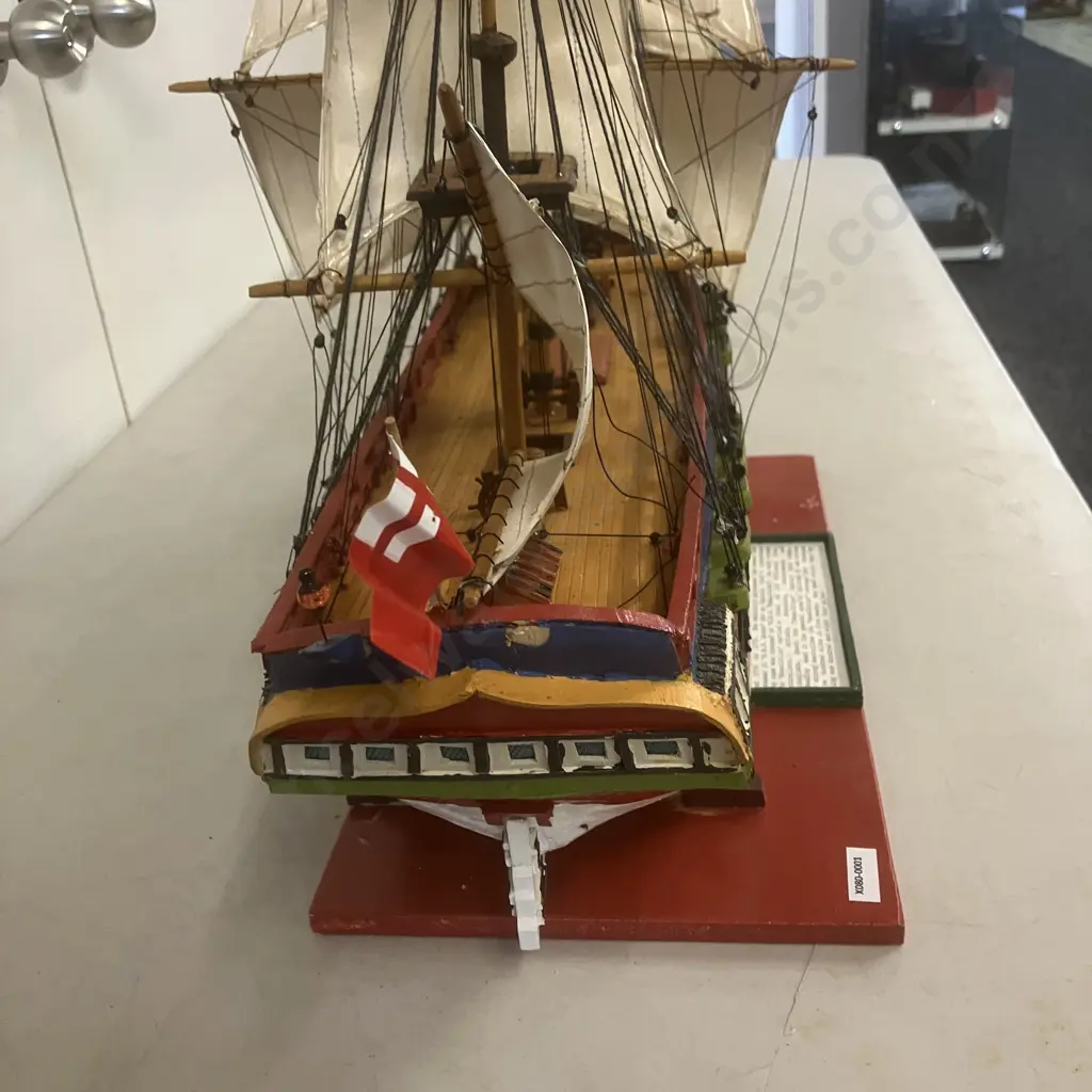 H.M.S. Resolution Wooden Model  - Captain James Cooks' Second and Third Expedition to the Pacific. L86cm Image 1++
