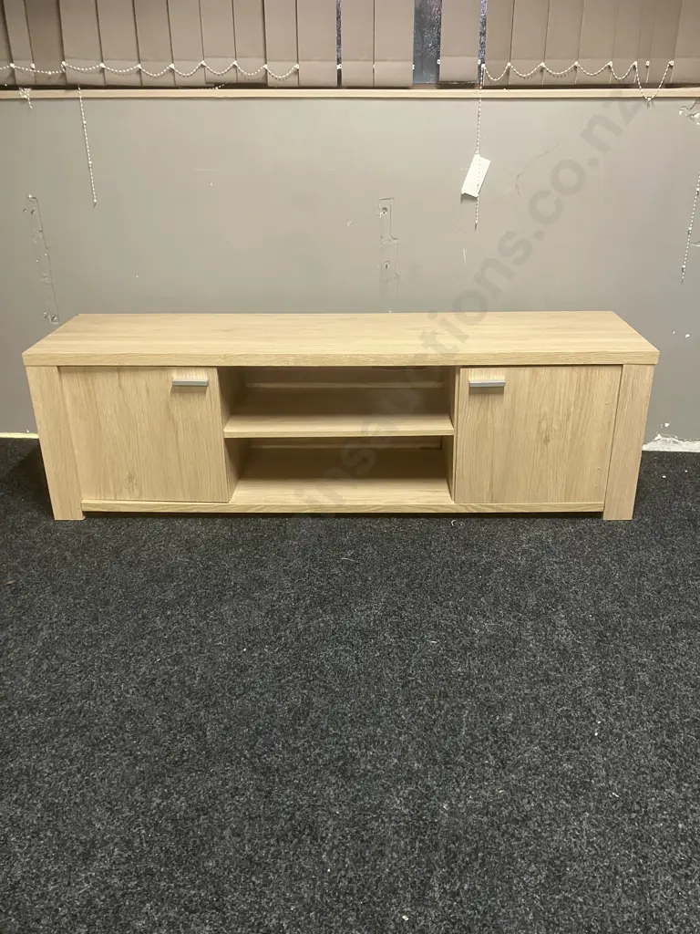 White Oak Effect TV Stand, 2 Soft Close Doors. H45 W150 D39cm Image 1++