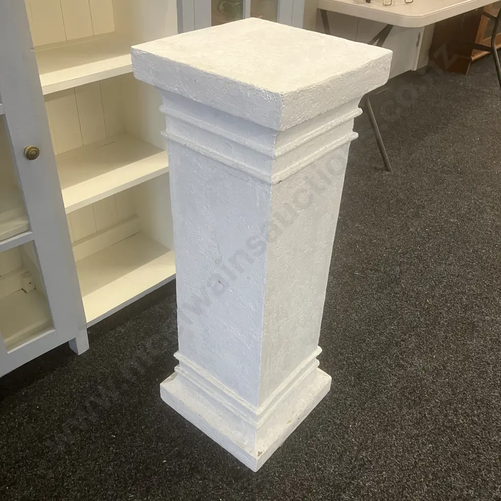 Faux Concrete Plinth. 92 x 33cm Image 1++