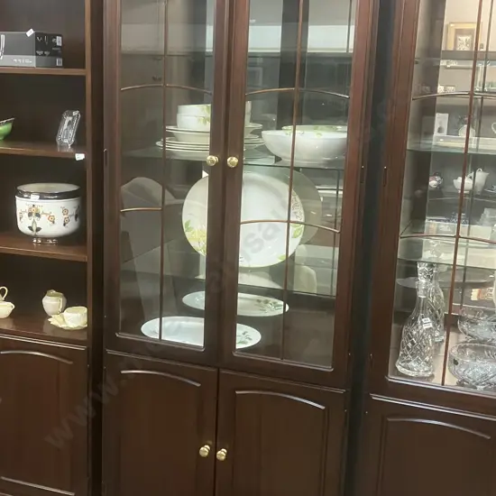 Mahogany 4 Door Display Cabinet With Astragal Doors. Mirror Backed, Adjustable Glass Shelves. H200 W81 D42cm