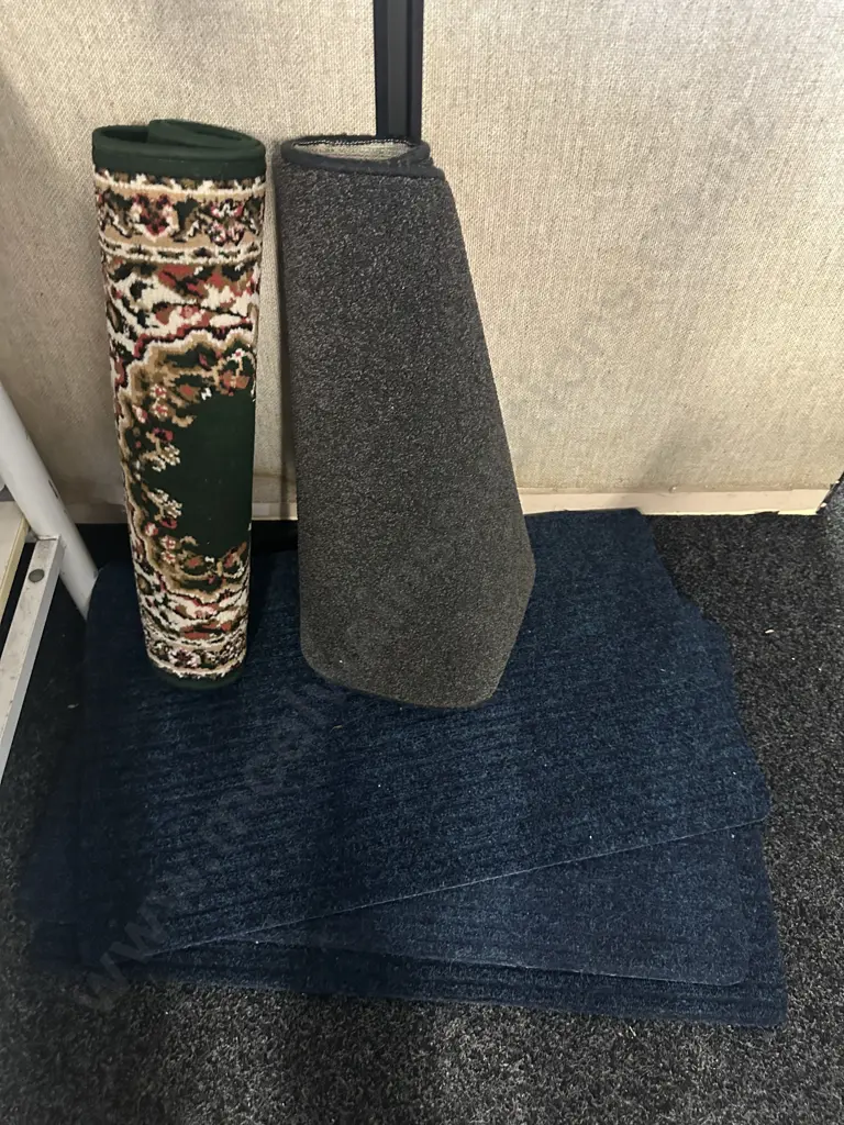 Assorted Mats Image 1++