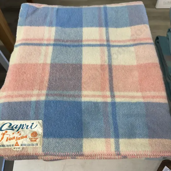 Single Vintage Woollen Blankets Capri Fontana Pink/ Blue Tones