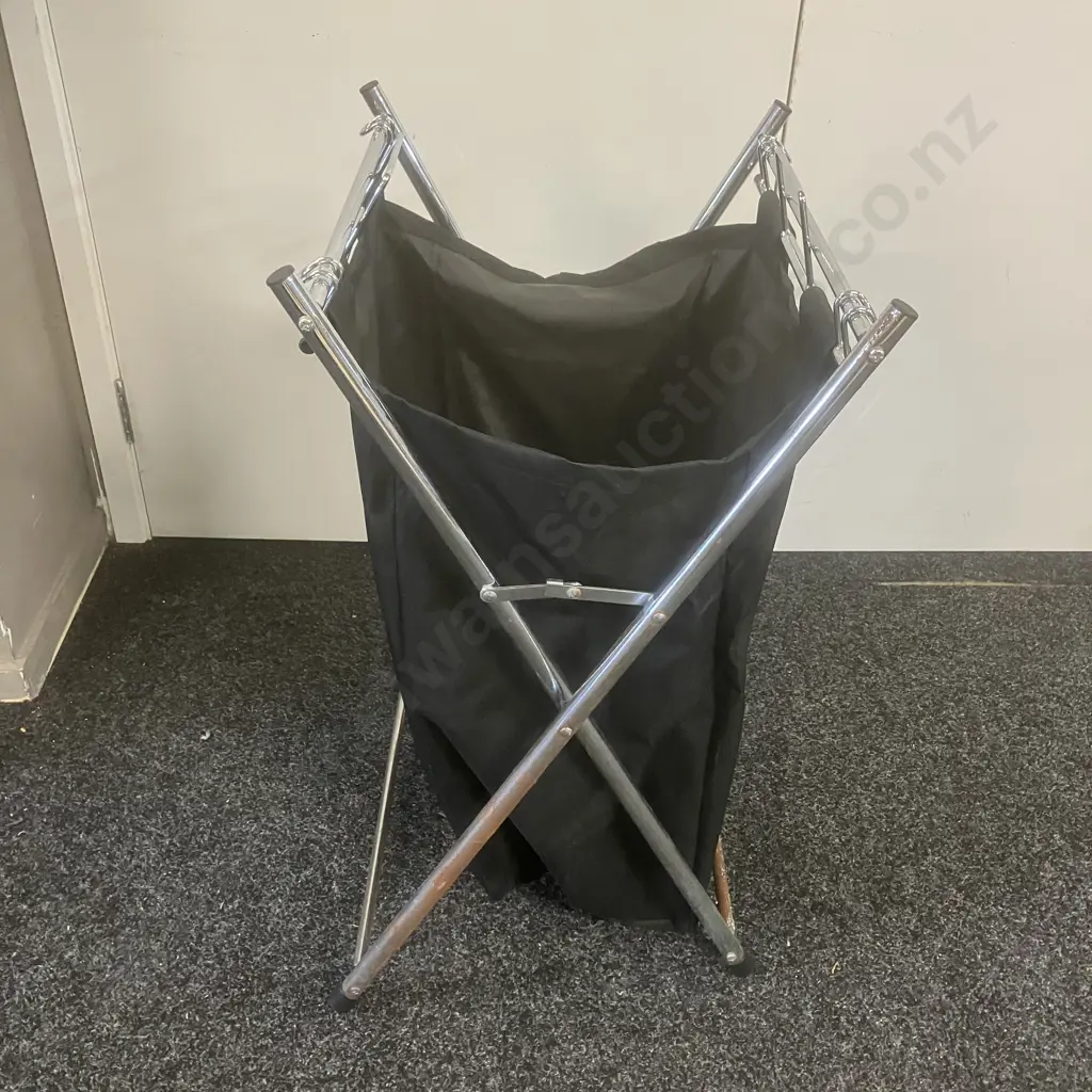 Chrome Folding Laundry Hamper. H72 W40 D46.5cm Image 1++