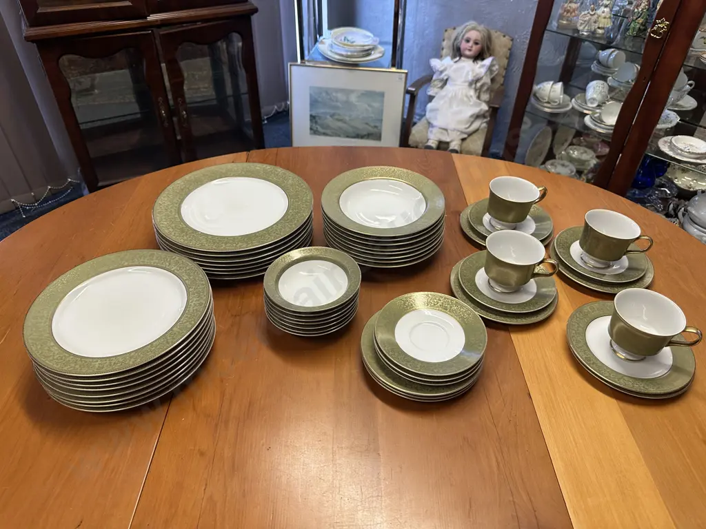 Sango Versailles 3632 Dinnerware Green With Gold Gilt Detail Image 1++
