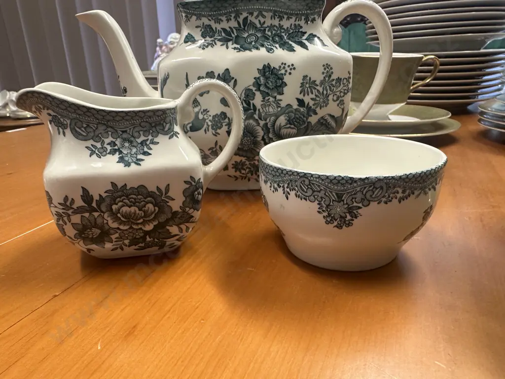 Enoch Wedgwood Asiatic PheasantsTeapot, Creamer & Sugar Bowl Image 1++