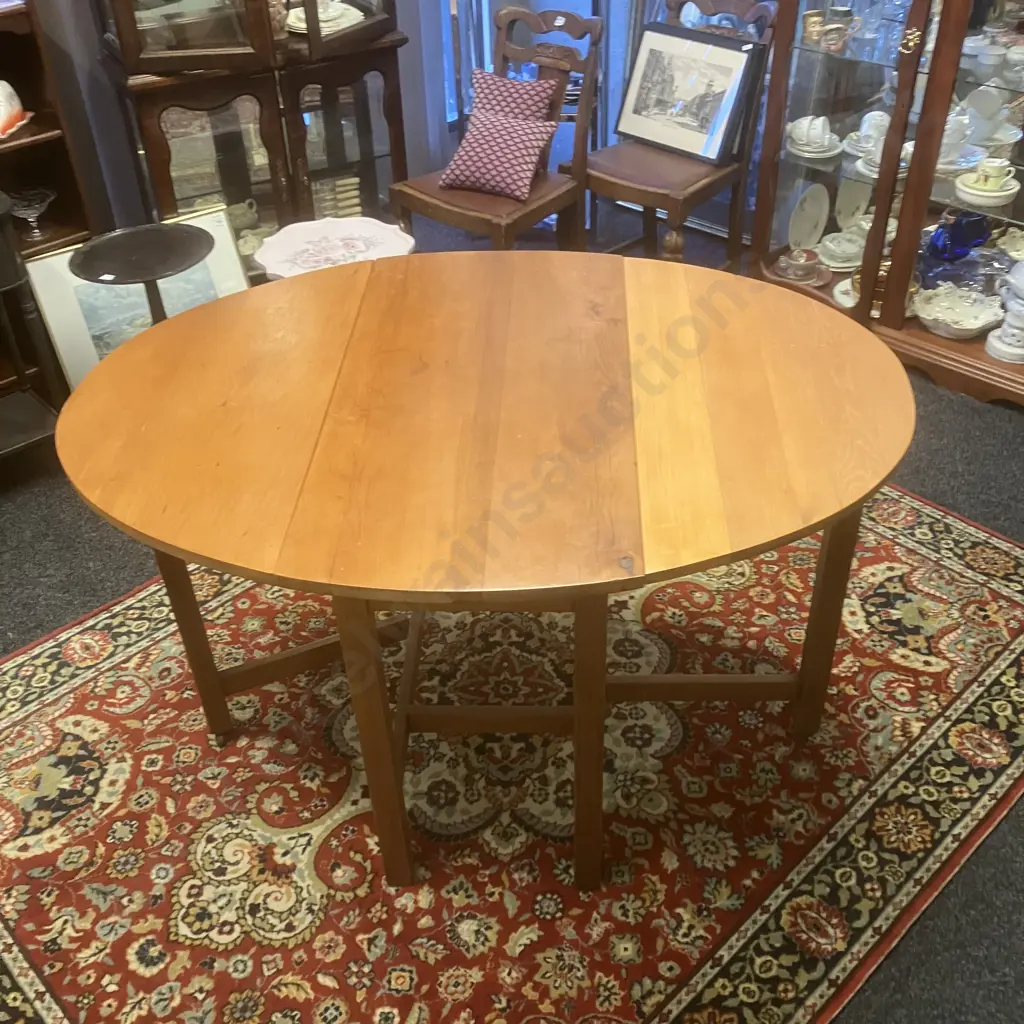 Kauri Gate Leg Oval Table. H76 W133 D98.5cm Image 1++