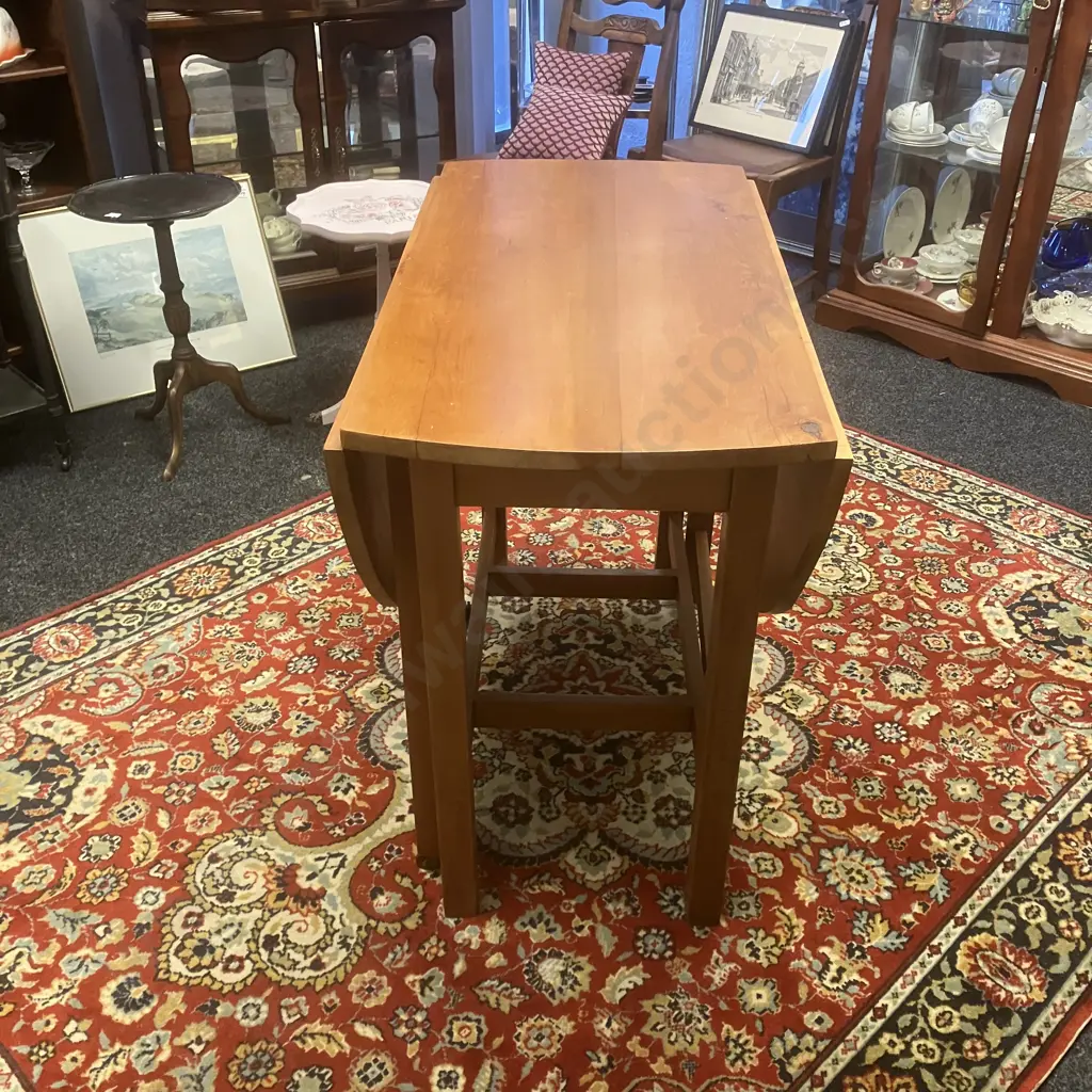 Kauri Gate Leg Oval Table. H76 W133 D98.5cm Image 1++