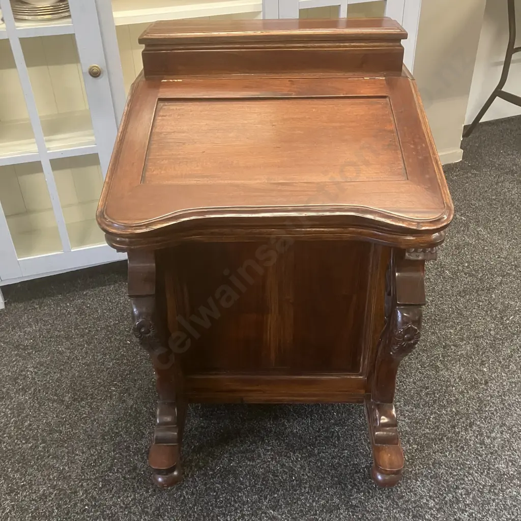 Davenport Desk - 16 Drawers. H82 W53.5 D54cm Image 1++