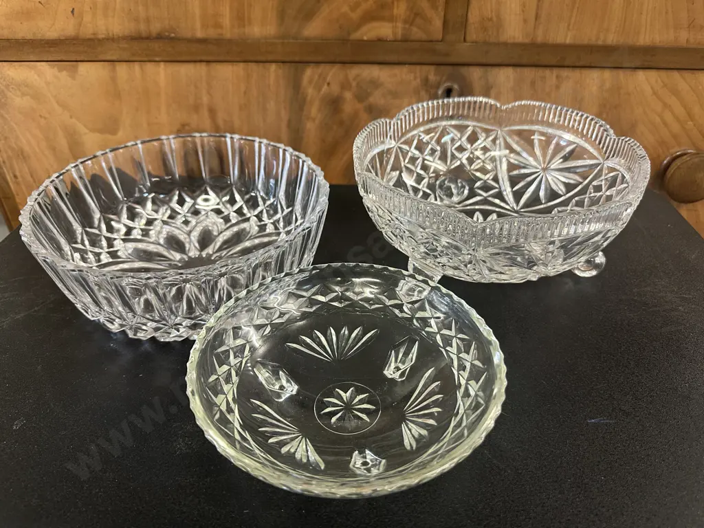 Assorted Crystal Bowls Including Tri Footed Image 1++
