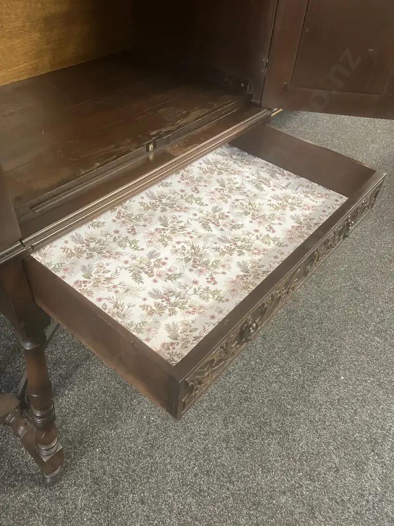 Jacobean Revival 2 Door Cabinet With Key, Glass Display Section, Single Drawer. H160 W88 D43cm Image 1++