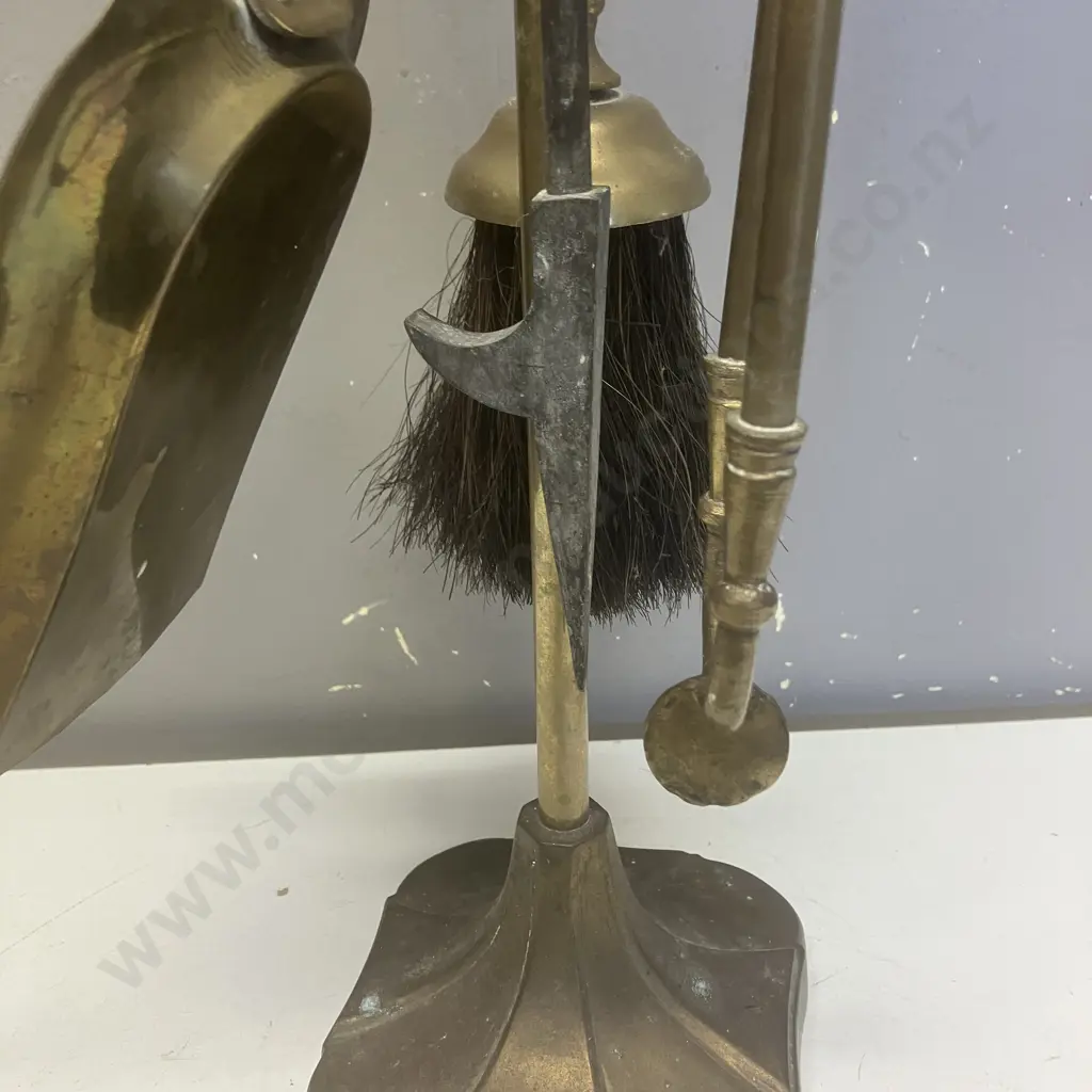 Brass Fireside Companion Set. H79cm Image 1++