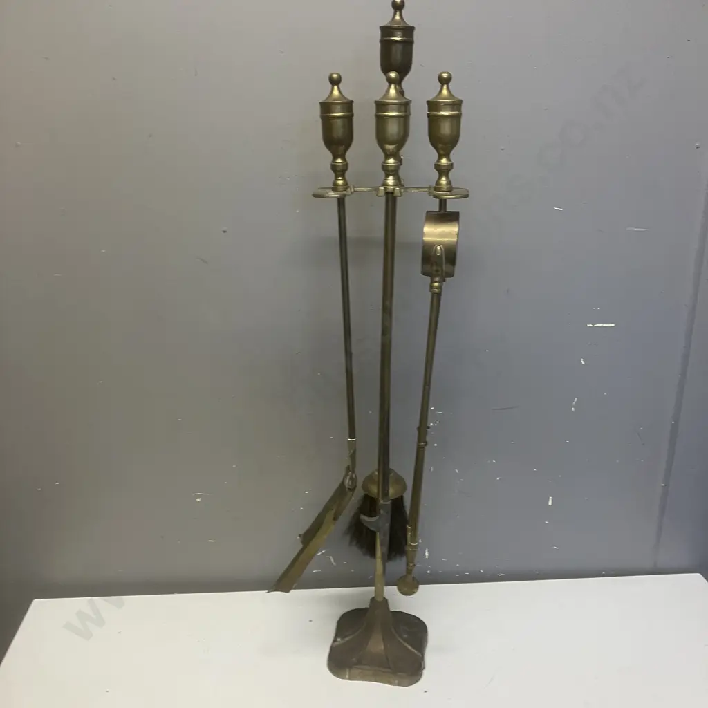Brass Fireside Companion Set. H79cm Image 1++