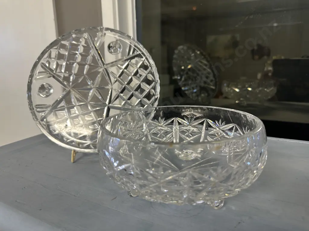 Crystal Tri Footed Bowl & Cake Plate Image 1++