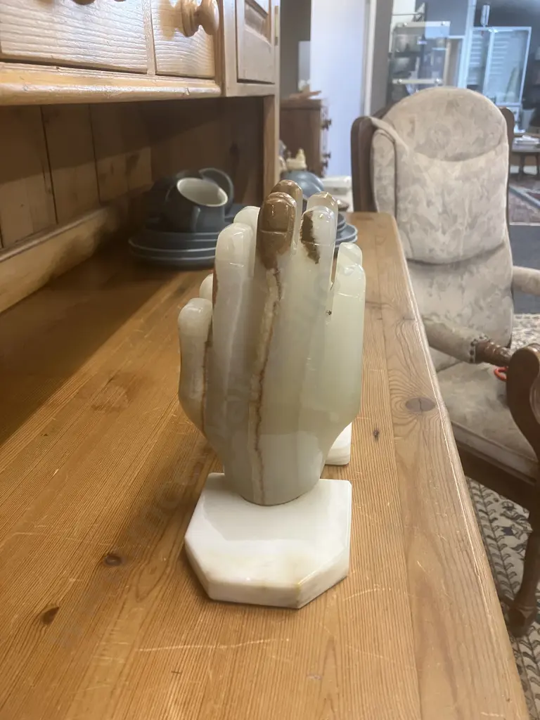 Vintage Hand Shaped White Carved Onyx Marble Stone Bookends. H19 W9 D9cm Each Image 1++