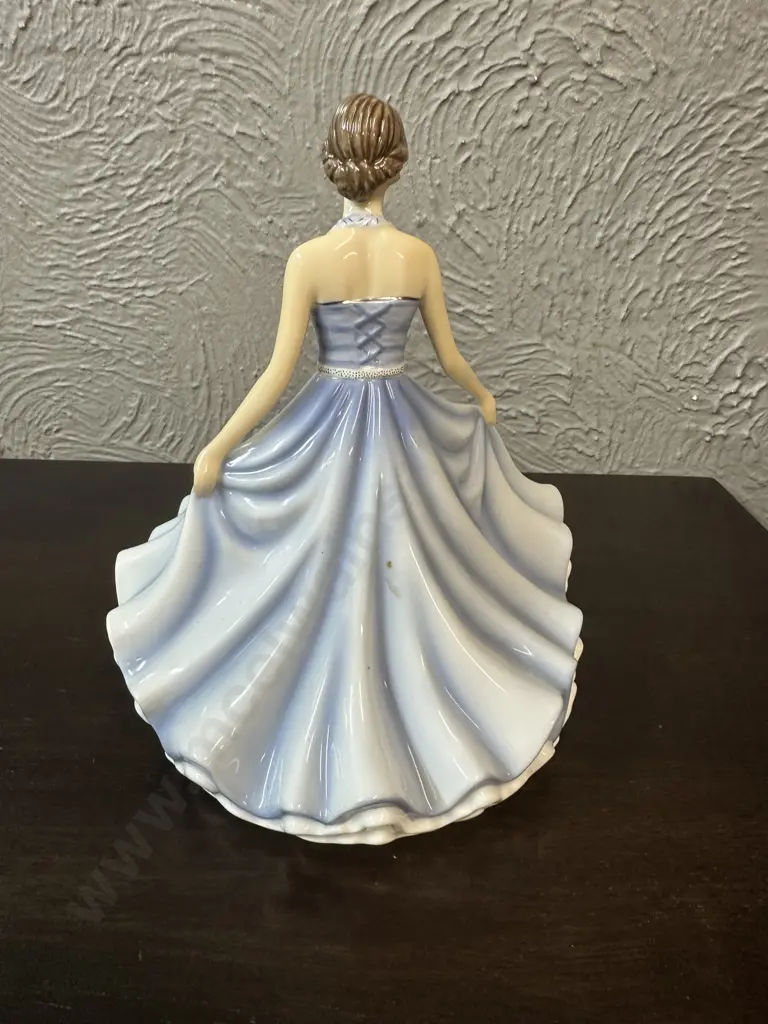 Royal Doulton 'Beautiful Wishes' #HN5872 H18cm. Image 1++