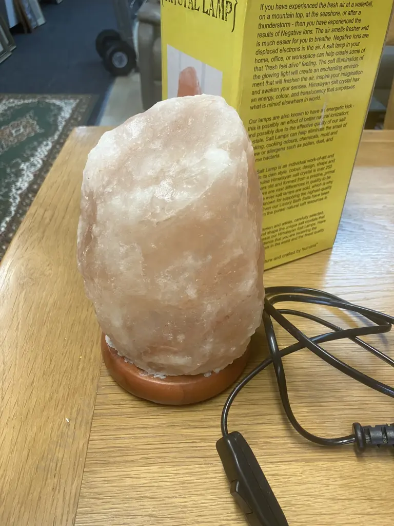 Himalayan Salt Crystal Lamp In Box Image 1++