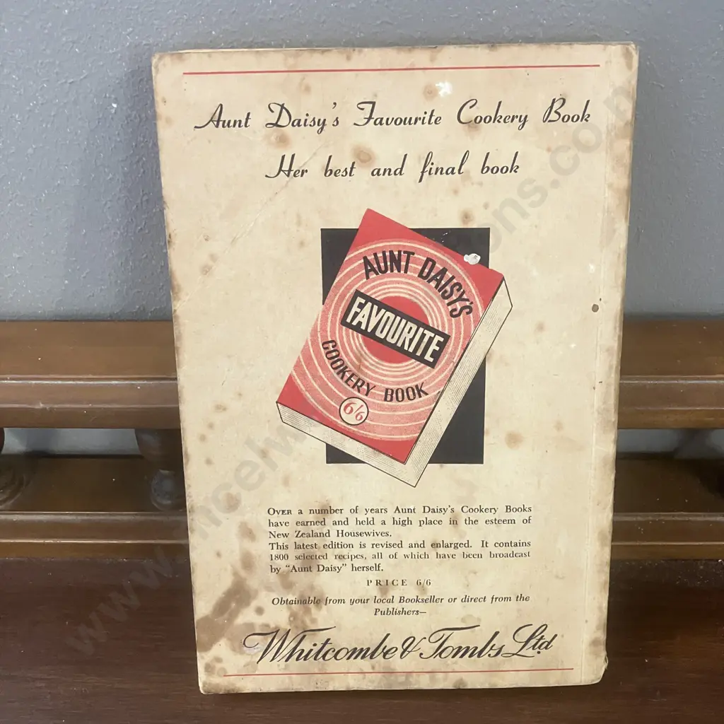 Vintage 1951 Aunt Daisy's New Book of Handy Hints, Published by Whitcombe & Tombs Ltd Image 1++