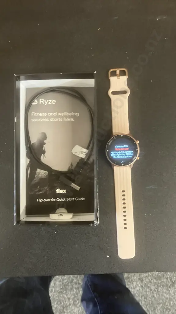 Ryze Flex Fitness & Wellbeing Smart Watch With Charger Model RZ-FLPK Image 1++