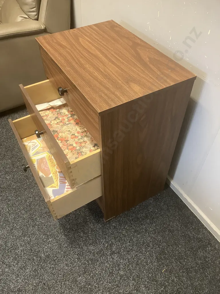 Four Drawer Chest of Drawers. H76 W60 D39.5cm Image 1++