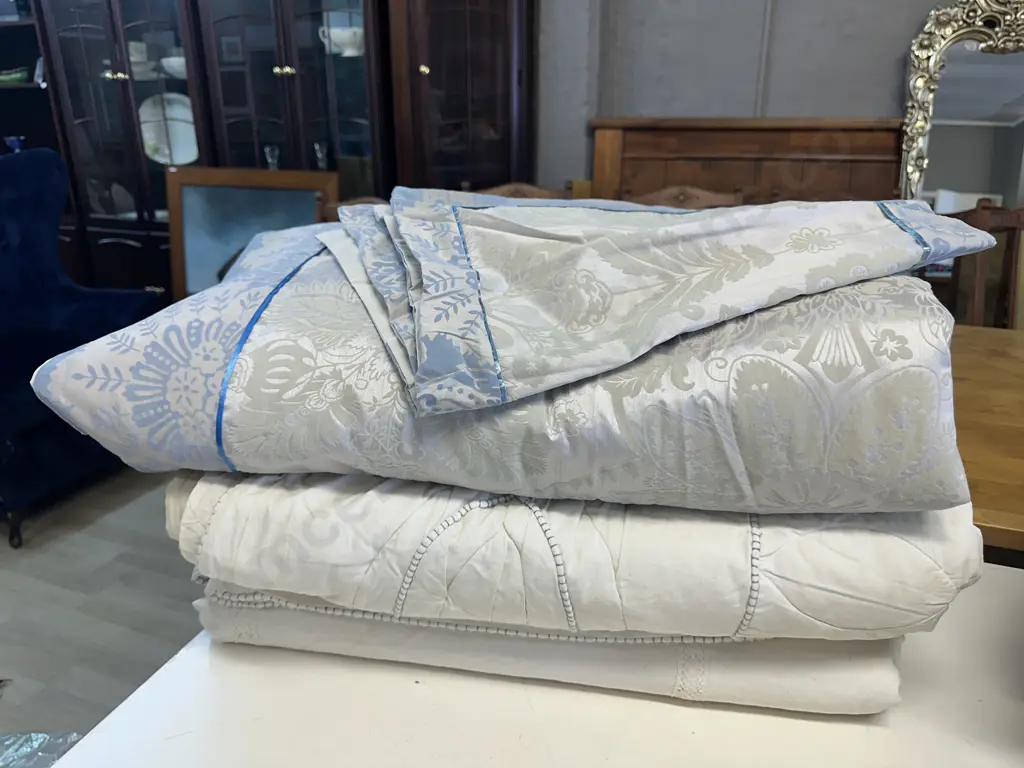 Assorted Bed Linen, Duvet Cover & Pillowslips Image 1++