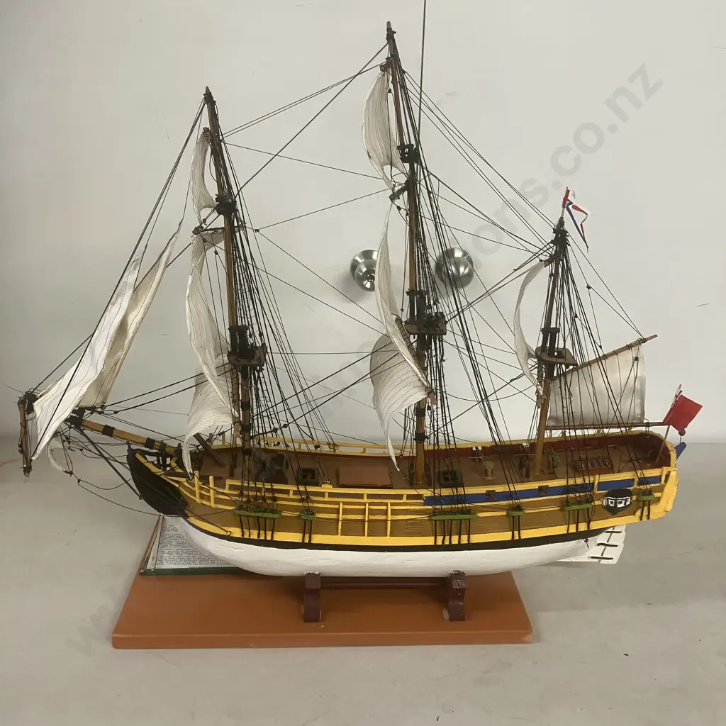 H.M.A.V. Bounty Wooden Model - Royal Navy Purchased British Merchant 1787 Commanded by William Bligh. L86cm Image 1++