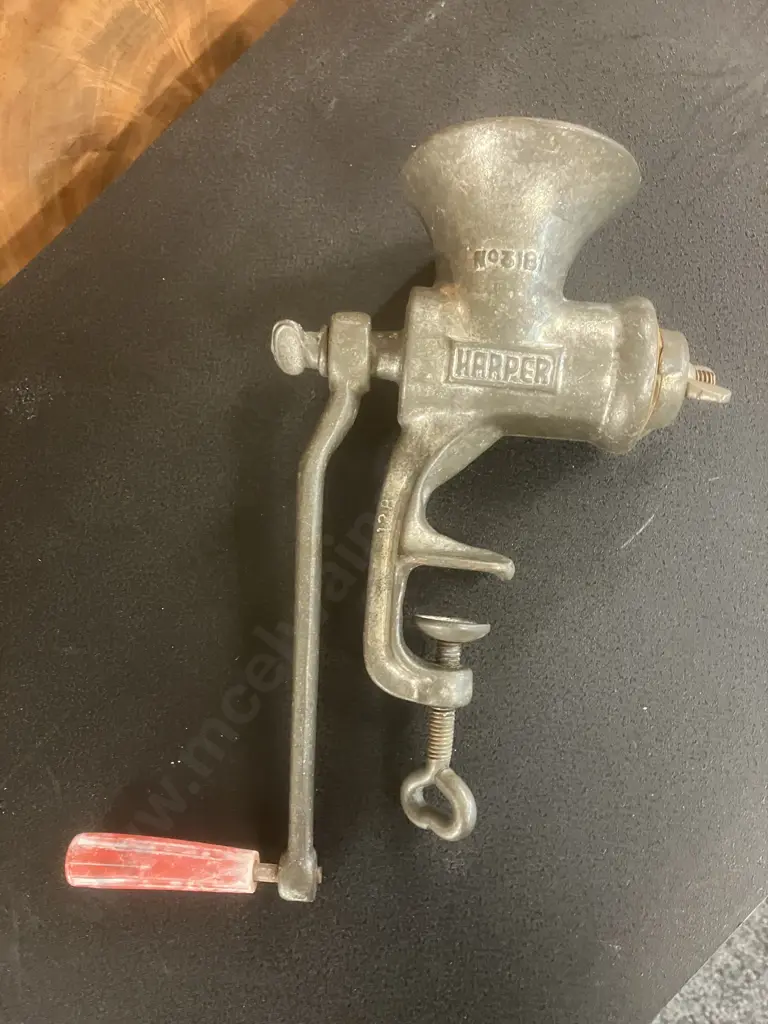 Vintage Beatrice Harper No 3181 Food Mincer, Made In England. c 1940's Image 1++