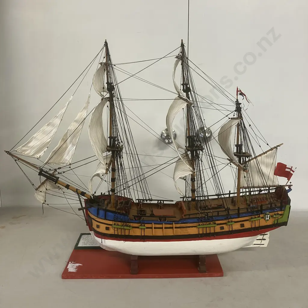 H.M. Bark Endeavour Wooden Model - Commanded by Lieutenant James Cook on First Voyage to NZ & AUS 1769-1771. L84cm Image 1++