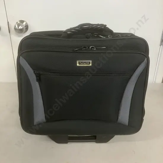 44cm Flylite Laptop Briefcase Carry-On Rolling Case