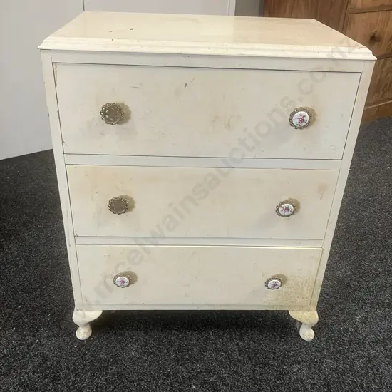 Vintage 3 Drawer Bedside Cabinet Painted Cream, Cabriole Legs (Handles As Found). H75 W61 D37.5cm