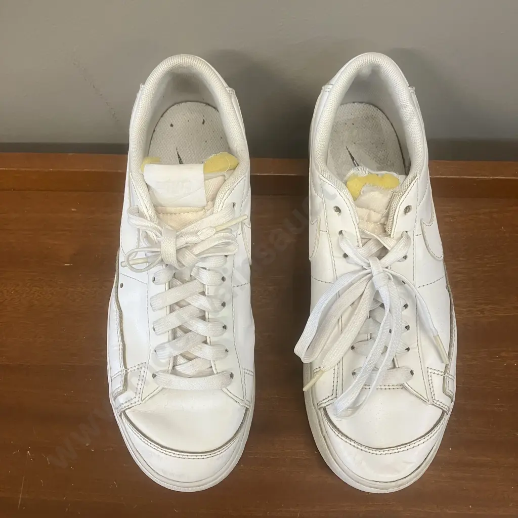 Nike Blazer Low Platform White-White DJ0292-100 Sneakers Women's Size UK 5.5 Image 1++